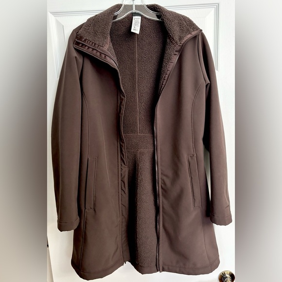 Woman’s Patagonia SZ Small Brown Soft Shell Au Train Fleece Coat Jacket - Picture 2 of 14